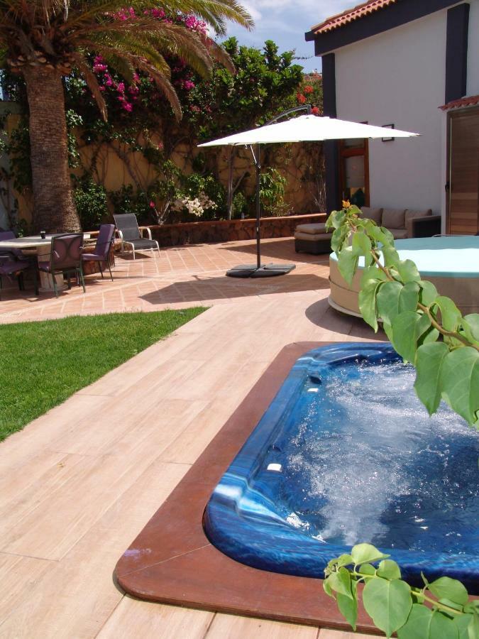Villa Beatriz Salobre  Ngoại thất bức ảnh